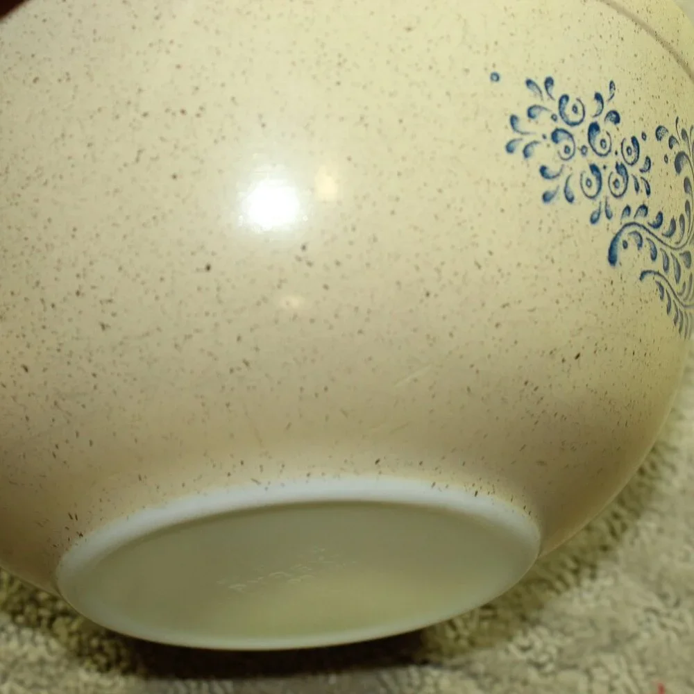1970's Set of 4 Vintage PYREX Homestead Mixing Bowls 401 - 040 Tan Blue